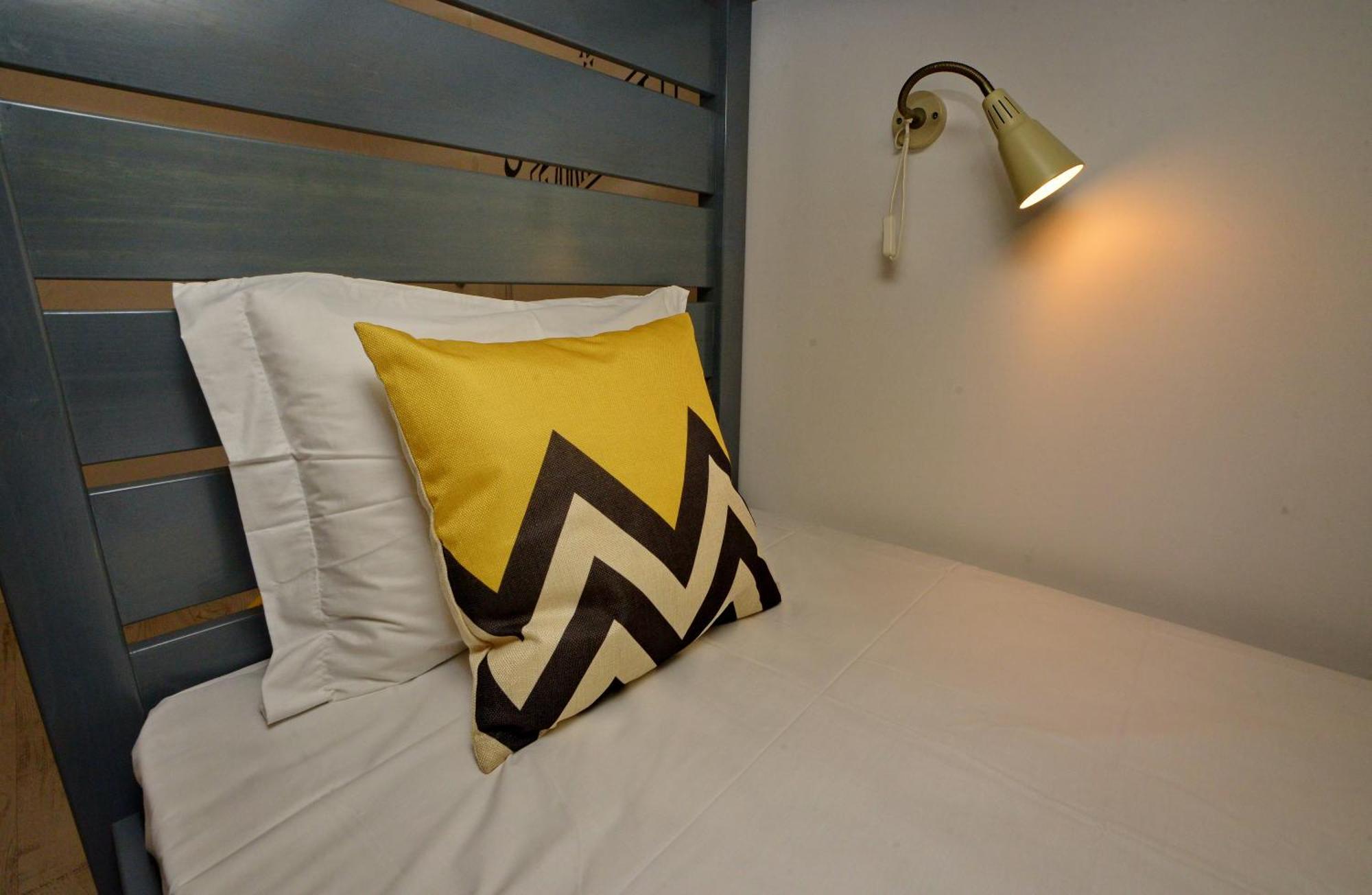 Son Of A Beach Hostel Albufeira Phòng bức ảnh