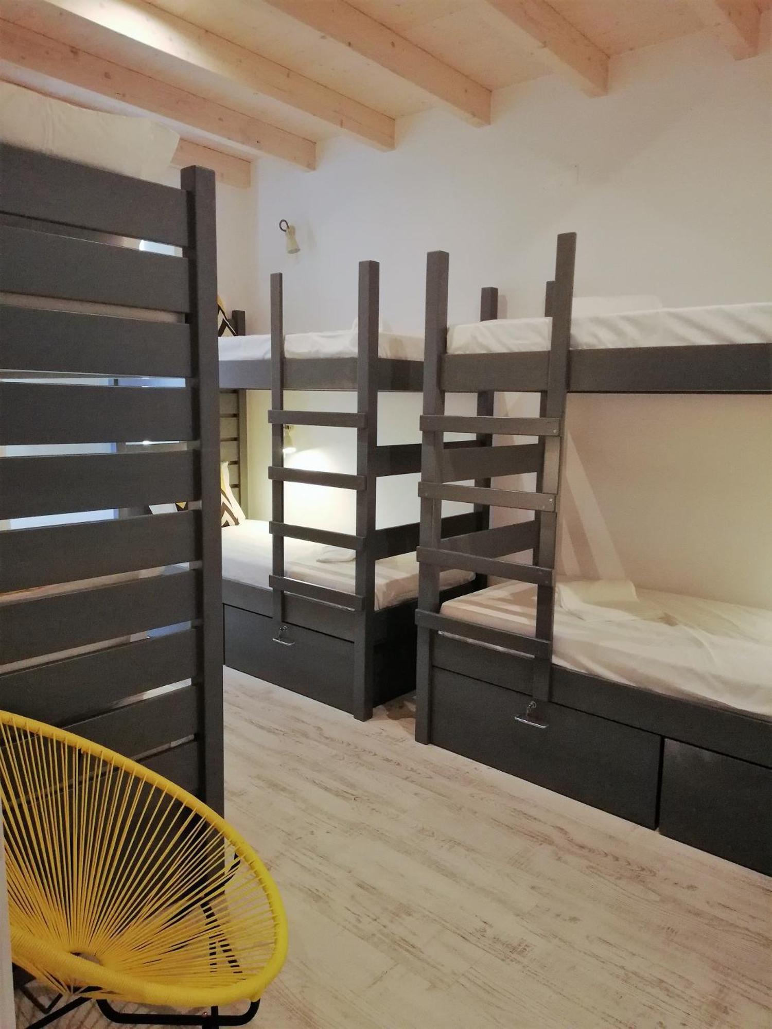 Son Of A Beach Hostel Albufeira Phòng bức ảnh